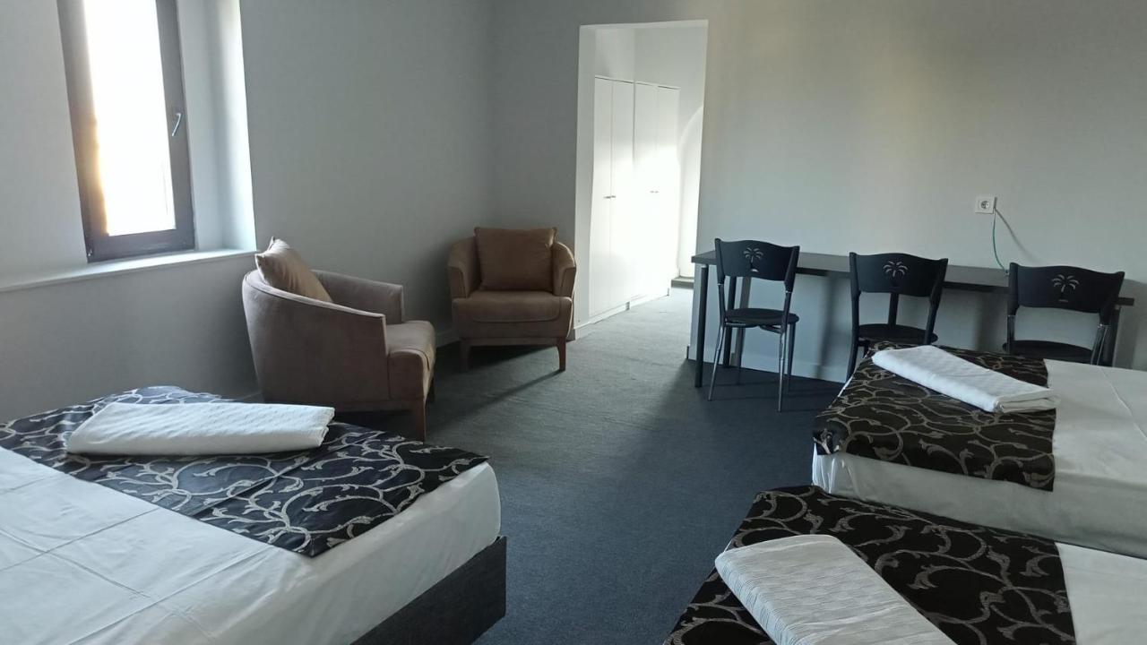 Red Flag Hotel Aksu  外观 照片